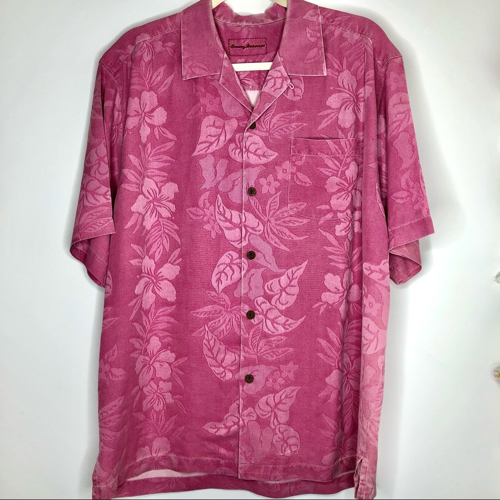 Tommy Bahama pink button up shirt short sleeves